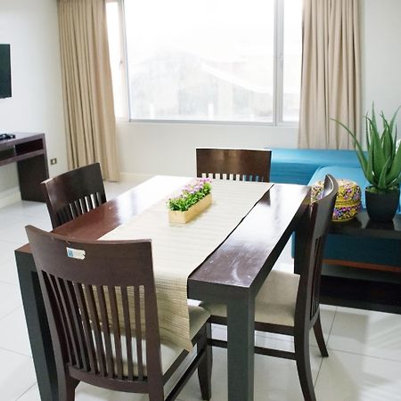 Alicia Apartelle Cebu Exteriör bild