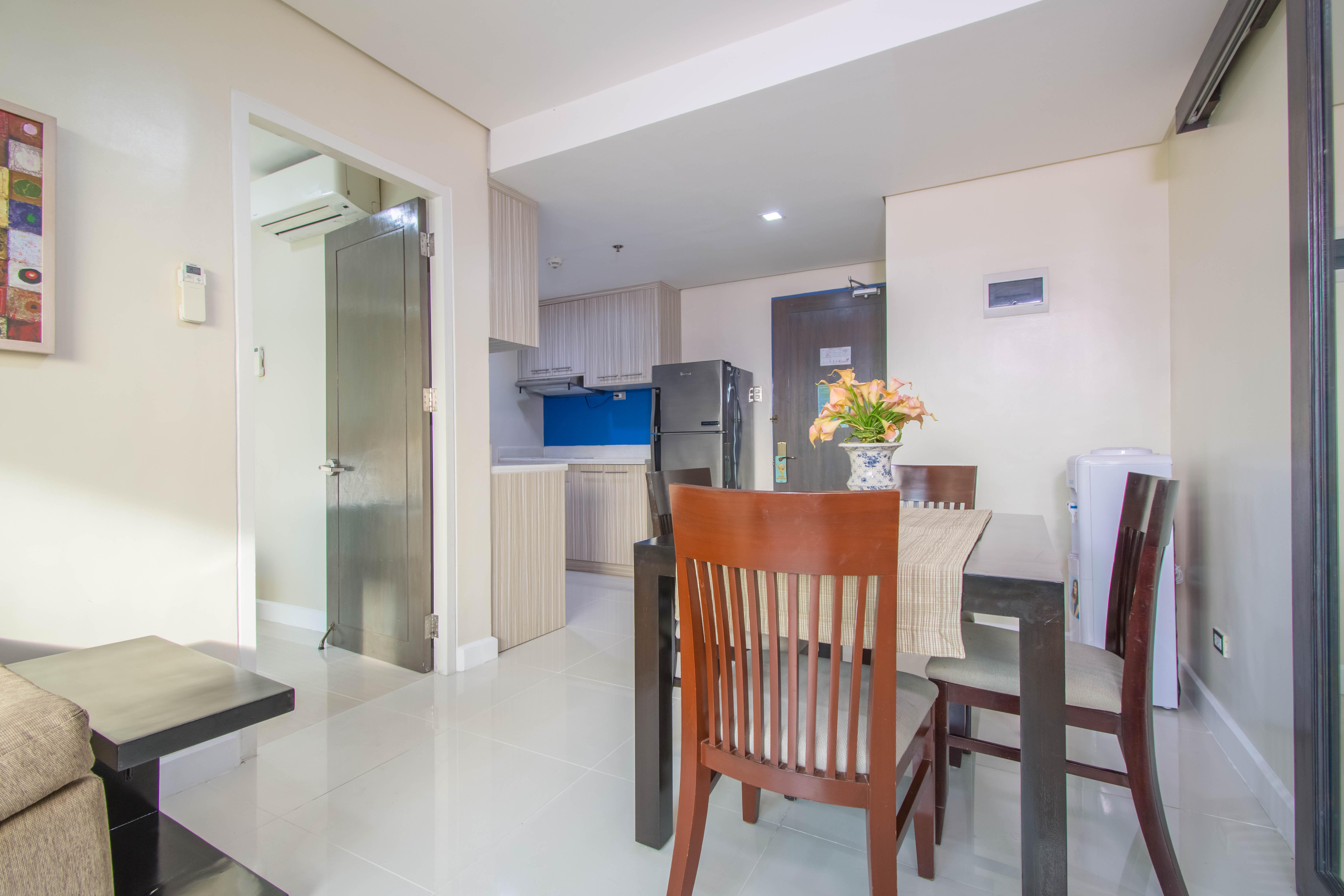 Alicia Apartelle Cebu Exteriör bild