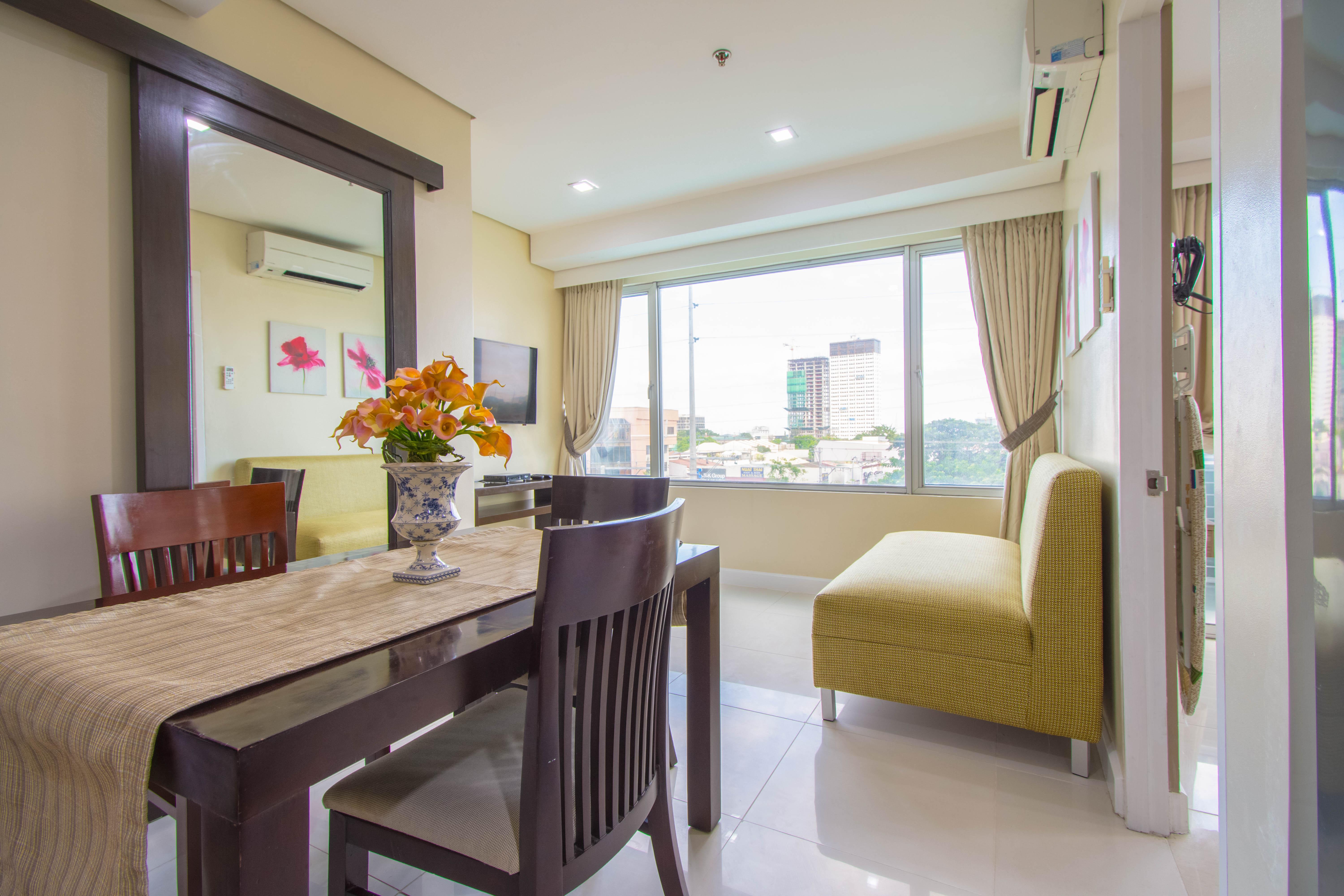 Alicia Apartelle Cebu Exteriör bild